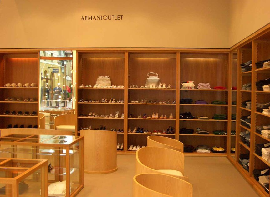 Armani Outlet Wertheim Negozio