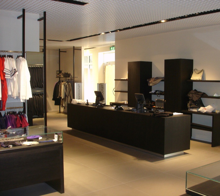 Armani Outlet Roermond Negozio